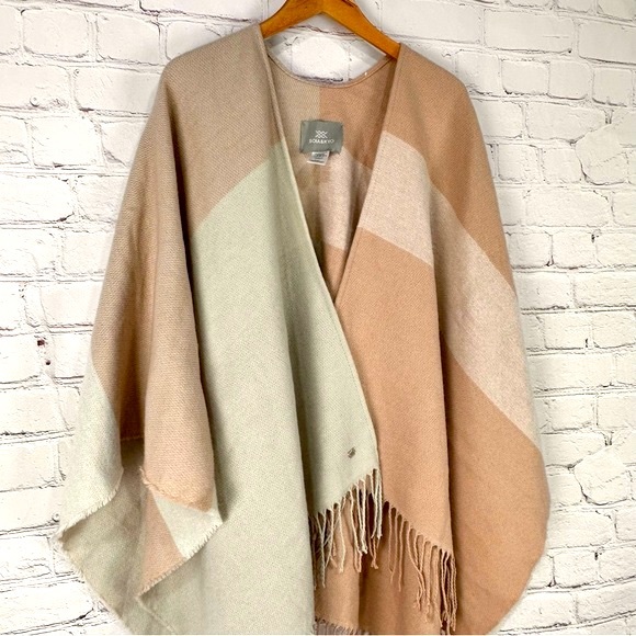 Soia & Kyo neutral toned poncho one size fits all - Picture 7 of 12